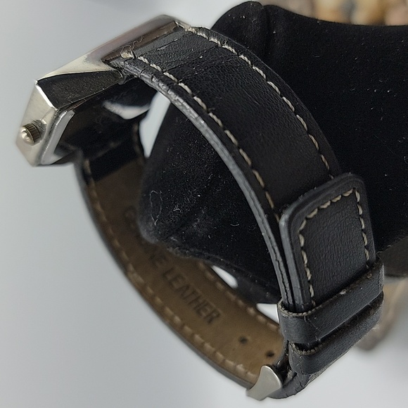 Vintage Gucci Watch - Picture 10 of 11